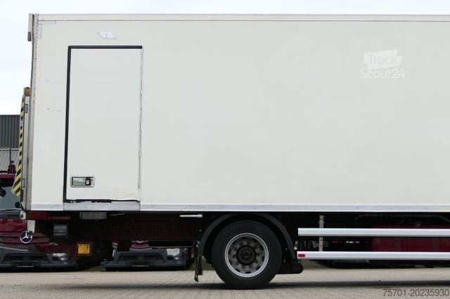 Camion frigorifique MERCEDES-BENZ Antos 1833 Kühlkoffer Vollluft Kamera LBW Euro 6