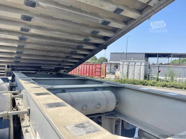 شاحنة قلابة Fruehauf grain transport 46m 3 3 axels , ABS