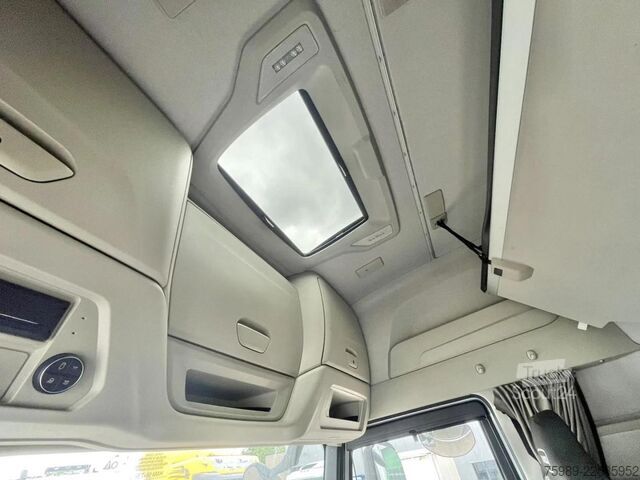 Standard-SZM Iveco S-WAY 460 CNG, RETARDER, ACC