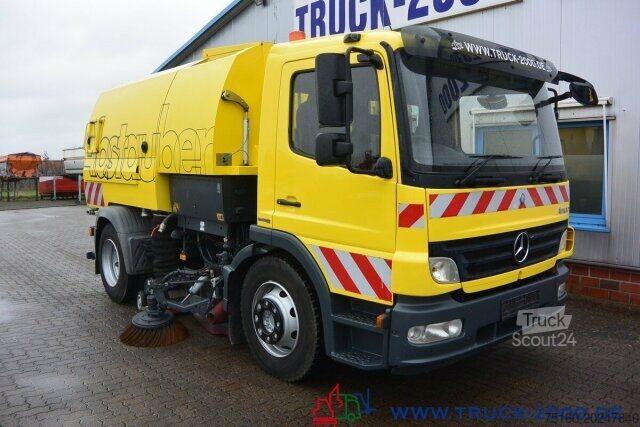 Vejfejemaskine Mercedes-Benz Atego 1524 Bucher Johnston VS650 Deutsches Gerät