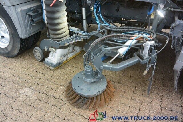 Vejfejemaskine Mercedes-Benz Atego 1524 Bucher Johnston VS650 Deutsches Gerät
