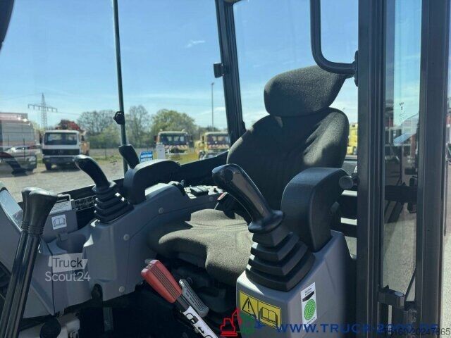 Mini-pelle Kubota Kubota KX027-4 GL Verstellausleger + Powertilt