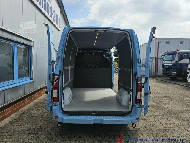 Ploščati dostavnik Renault Master 2.3 DCI 150 Autom. Möbeltransporter Klima