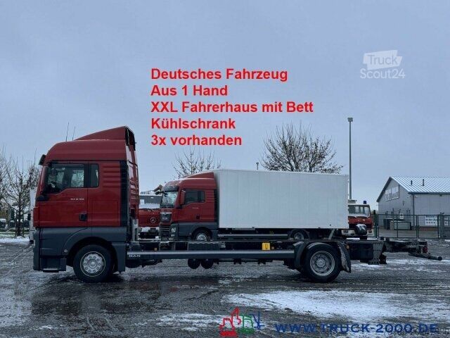 Camión con caja móvil MAN TGX 18.360 BDF XL Haus Bett Standheizung 268TKM