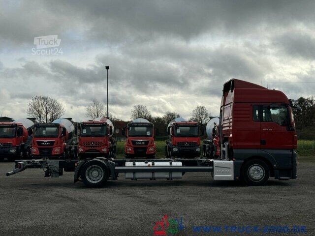 Vrachtwagen met bakwagen MAN TGX 18.360 BDF- Koffer XL Haus Standhzg 277TKM