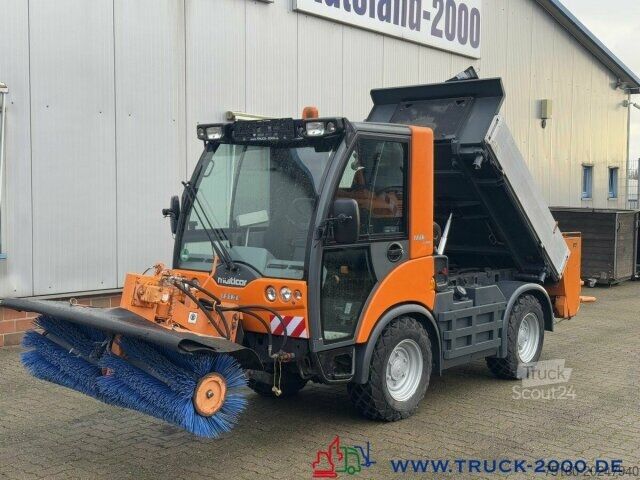Balayeuse de voirie Multicar Tremo X56 Winterdienst Streuer + Besen NUR8568KM