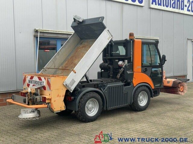 Balayeuse de voirie Multicar Tremo X56 Winterdienst Streuer + Besen NUR 14TKM