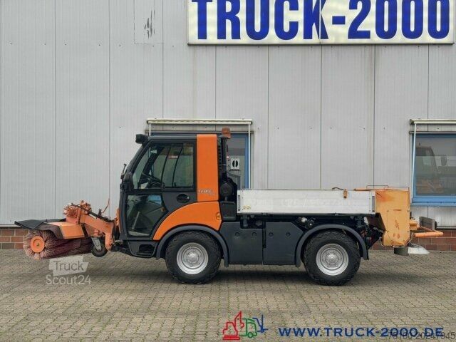 Balayeuse de voirie Multicar Tremo X56 Winterdienst Streuer + Besen NUR 14TKM