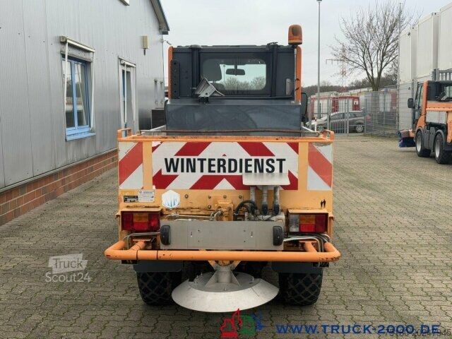 Balayeuse de voirie Multicar Tremo X56 Winterdienst Streuer + Besen NUR 14TKM