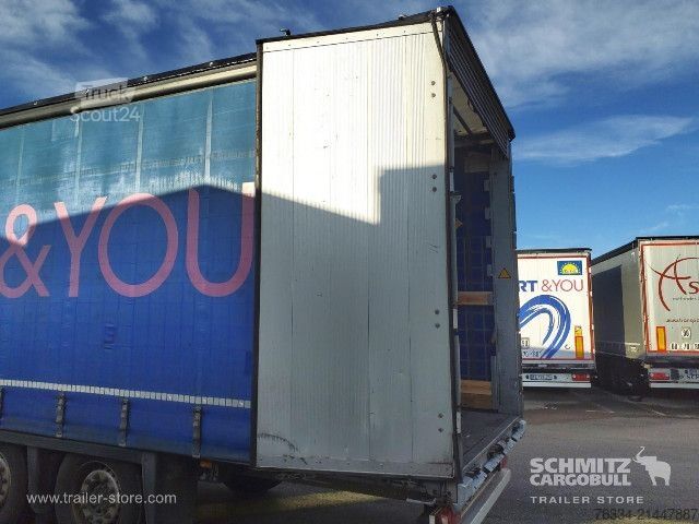 Auflieger mit Pritsche & Plane Schmitz Cargobull Semitrailer Curtainsider Mega