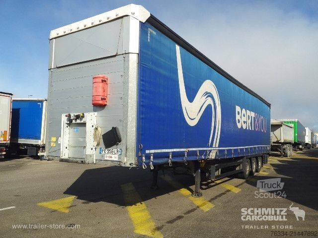 Auflieger mit Pritsche & Plane Schmitz Cargobull Semitrailer Curtainsider Mega