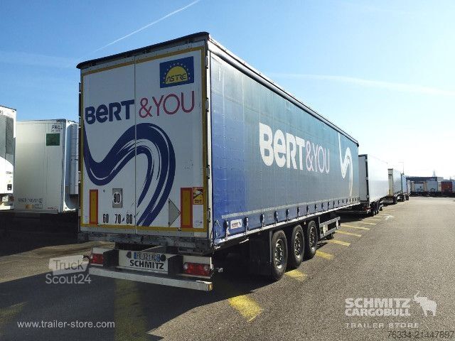 Auflieger mit Pritsche & Plane Schmitz Cargobull Semitrailer Curtainsider Standard