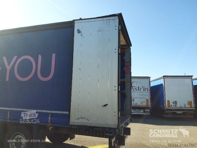 Auflieger mit Pritsche & Plane Schmitz Cargobull Semitrailer Curtainsider Standard
