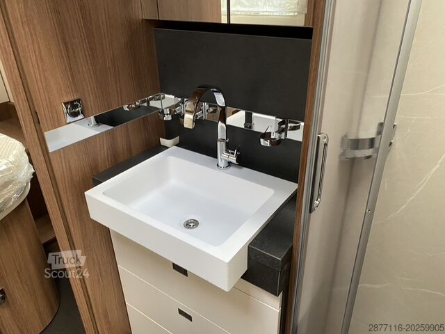 Integriertes Wohnmobil Carthago S Plus 64QB