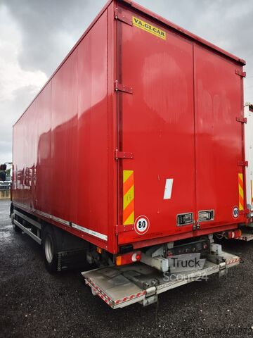 Dobozos teherautó Renault D 16