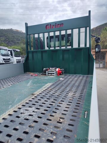 Трал с гидравлическими аппарелями и лебедкой Renault D 26