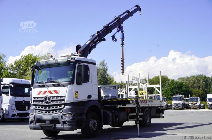 Plataforma com grua Mercedes-Benz Arocs 1833 4x2 / 50 tho. km! / HIAB