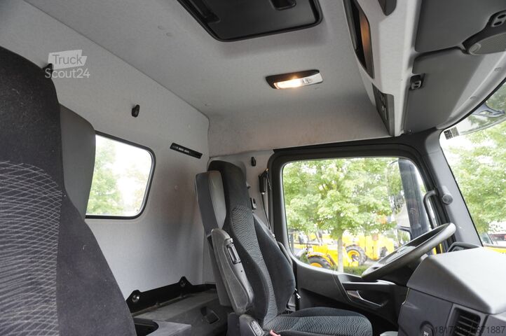 Plataforma com grua Mercedes-Benz Arocs 1833 4x2 / 50 tho. km! / HIAB