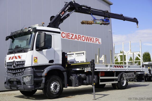 Plataforma com grua Mercedes-Benz Arocs 1833 4x2 / 50 tho. km! / HIAB