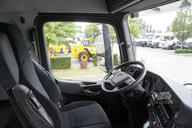 Plataforma com grua Mercedes-Benz Arocs 1833 4x2 / 50 tho. km! / HIAB
