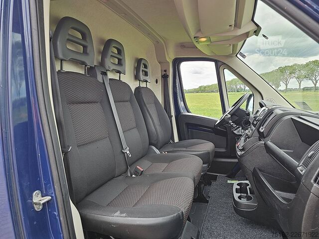 Camioneta familiar de techo alto Citroën JUMPER 2.2 HDI