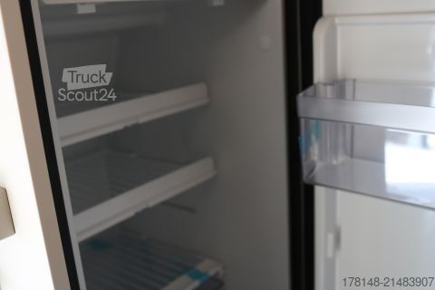 Camper van Eura Mobil Van 595 HB