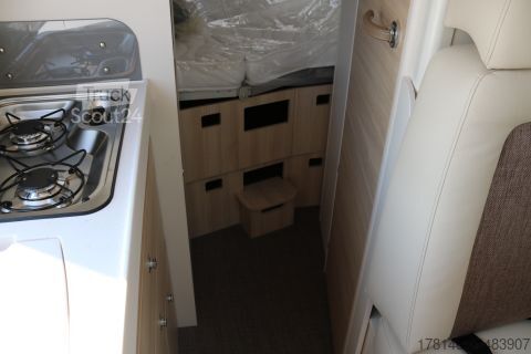 Camper van Eura Mobil Van 595 HB