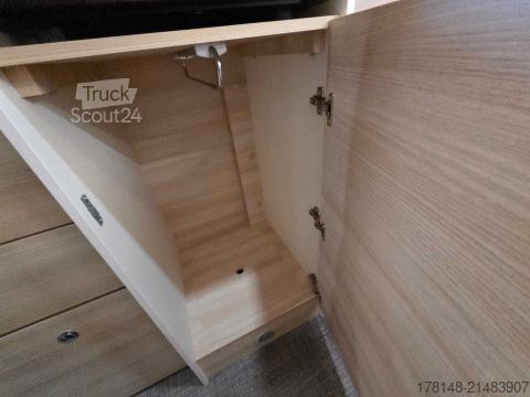 Autocaravana Eura Mobil Van 595 HB