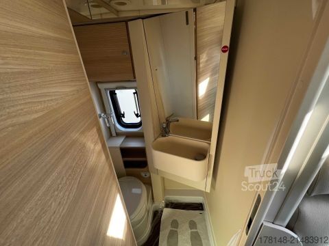 Camper van Eura Mobil Van 595 HB