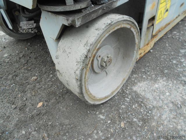 Arbeitsbühne GENIE GS 1932, Batterien 2024, Scherenbühne Genie 8 m