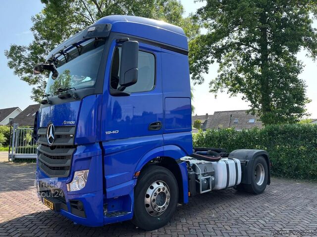 Standaard-SZM Mercedes-Benz Actros 1940