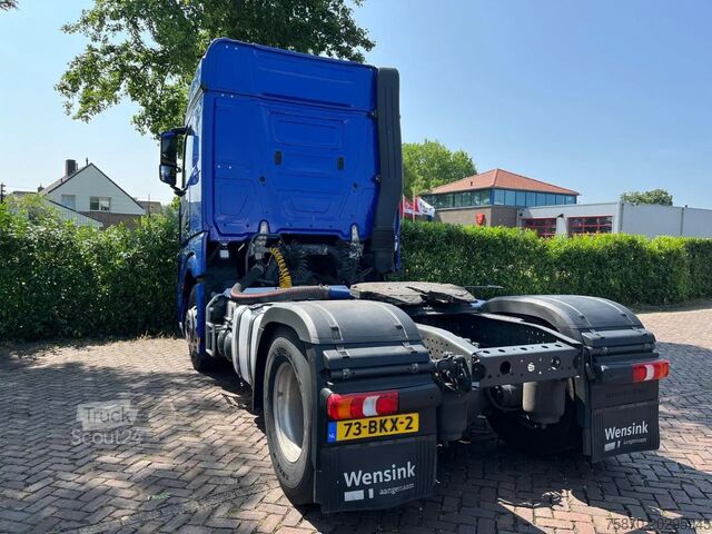Standaard-SZM Mercedes-Benz Actros 1940