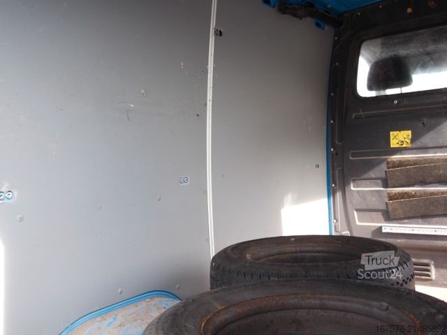 Furgone MERCEDES-BENZ Sprinter II Kasten 310/CDI. Sortimo Dachträger