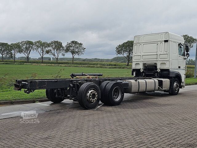 Podvozok s kabínou DAF XF 480 6x2*4