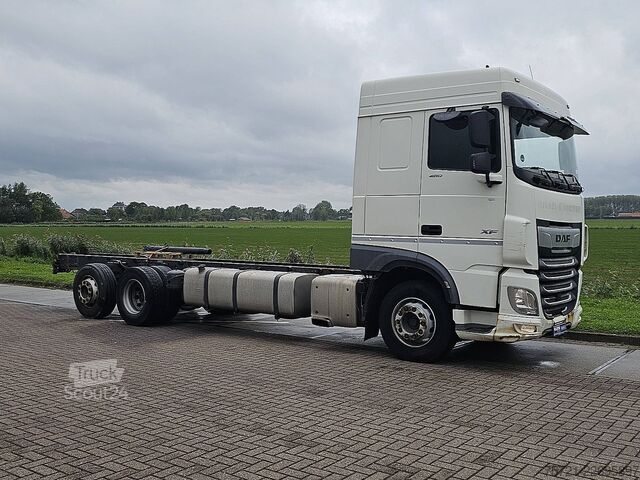 Podvozok s kabínou DAF XF 480 6x2*4