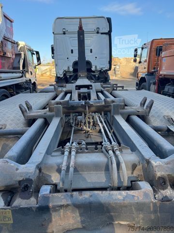 Kanca kasalı yük kamyonu (roll-off) MERCEDES-BENZ 2545 L/ Meiller Abroller/ Lenkachse