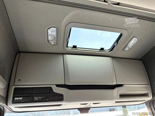 Бортовой грузовик SCANIA R560 6x2-4 BL Baustoff-Pritsche FASSI 2.2