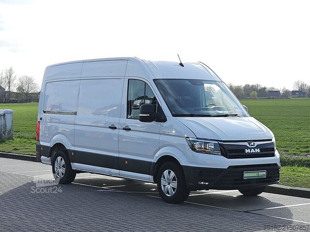 Break cu acoperiș înalt M.A.N. TGE 3.140 ac  EURO6 schade