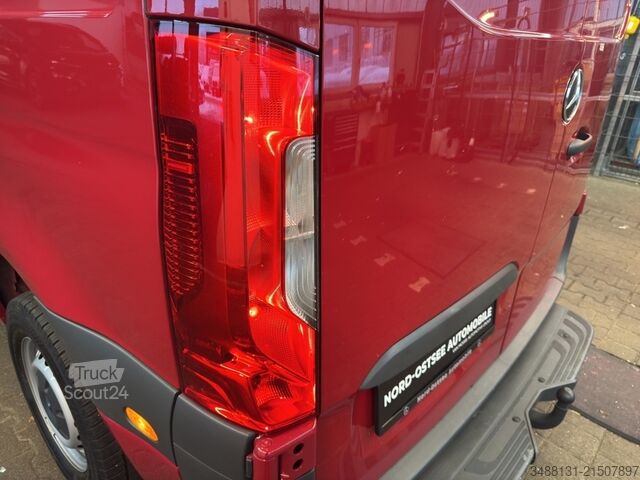 Skåpbil Mercedes-Benz SPRINTER 211 L2H1 AHK RÜFA KLAPPSITZ RECHTS
