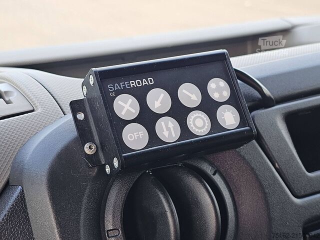 Nakladalna ploščad RENAULT MASTER 2.3 DCI 145 DC DL