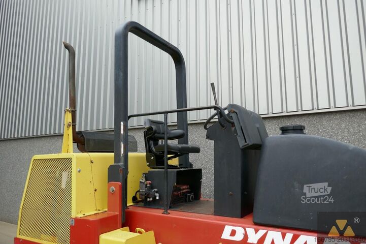 Κύλινδρος ελαστικών Dynapac CP142