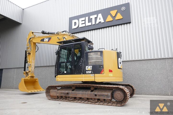 Rupsgraafmachine Caterpillar 325F LCR