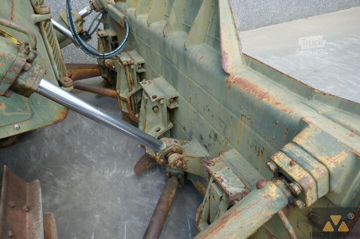 Trator de esteira Caterpillar D7F Ex-army