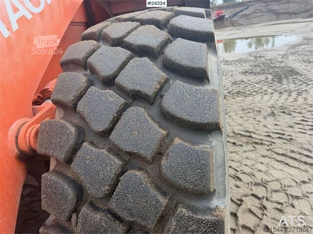 Iekrāvējs Hitachi ZW310-6 wheel loader w/ lever control, weight and