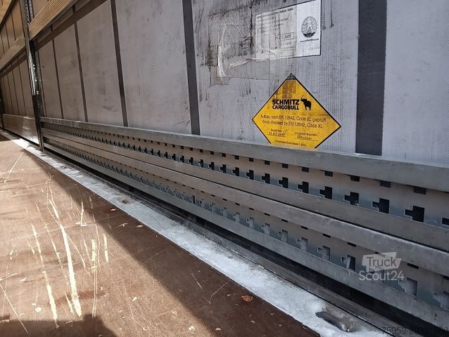 Semirimorchio con telone SCHMITZ CARGOBULL SCS24-13.62 ALCOA Pal-Kiste Lift Reifen 60-95%!