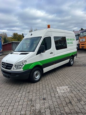Korotettu pakettiauto MERCEDES-BENZ DB 310D  5 Sitzer