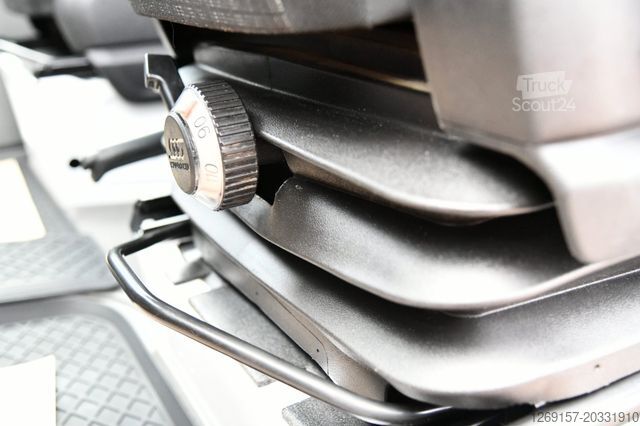 Фургон с высокой крышей MERCEDES-BENZ Sprinter 316 CDI Kasten L2H2 Regalsystem