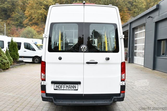 Минибус VOLKSWAGEN Crafter Bus/Kombi 35 FWD L2H2 Behindertengerecht