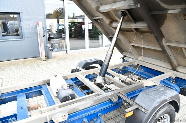 Tipper varebil VOLKSWAGEN Crafter Dreiseitenkipper Kipper 35 mittel L2 RWD