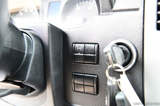Фургон с высокой крышей MERCEDES-BENZ Sprinter Kasten 319 CDI 4X4 L3H2 Schwingsitze